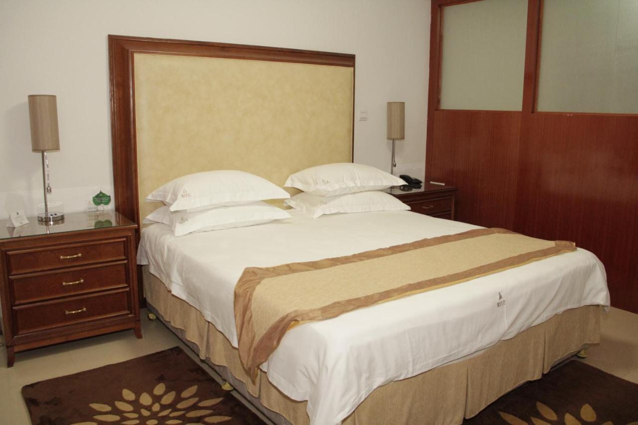 Hotel Victoria Garden Camama Quarto foto